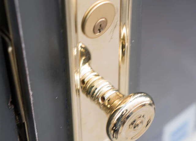 Mortise-Lock-Installation-exterior-door